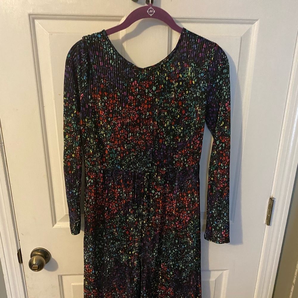 Art Class size 10/12 womens 3/4 length romper.
